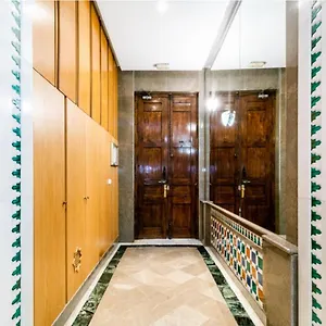  Apartment Qh Reyes Catolicos